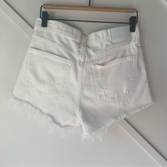 Aritzia Denim Forum Yoko High Rise Cut Off Denim Short in White - 27 - Picture 4 of 15